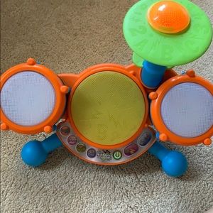 V Tech Kids Beat Drum Set